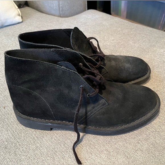 Clarks Suede Chukka Boots - Picture 1 of 6